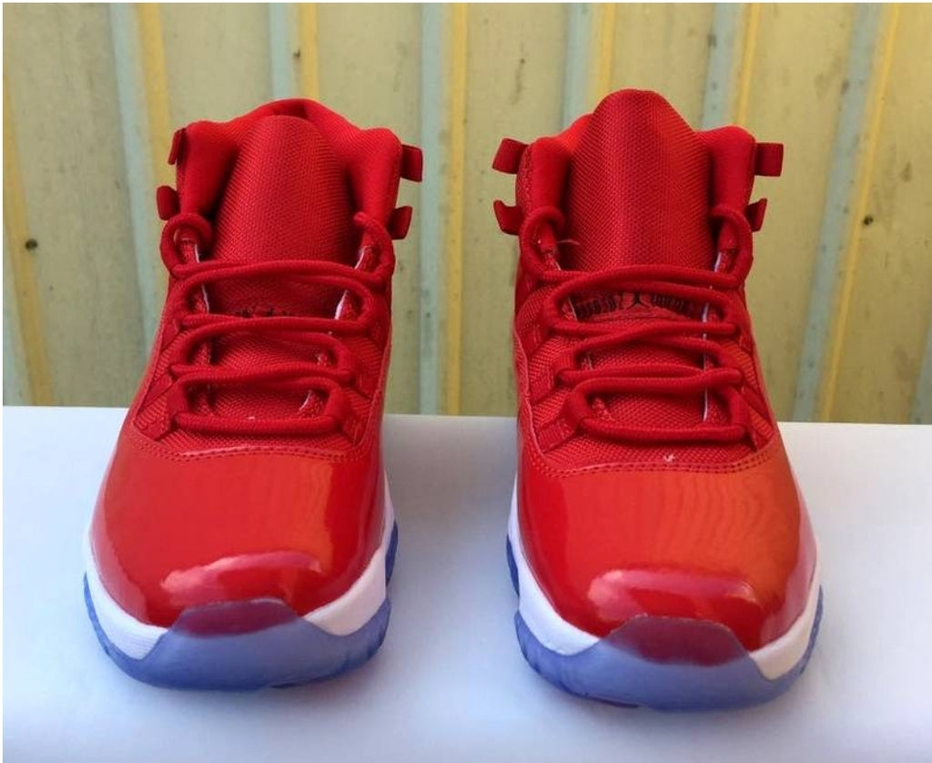 Les baskets Air Jordan 11 offrent un style légendaire et une performance exceptionnelle.design unique
Pas Cher. moin cher.