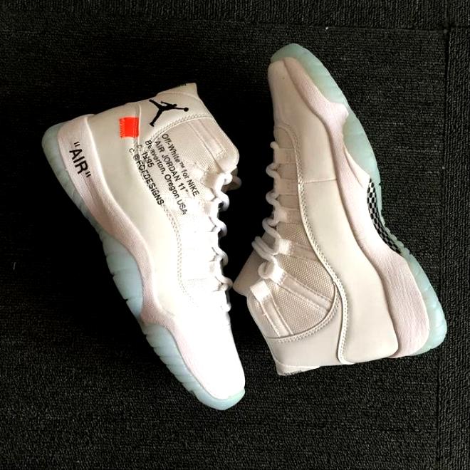Les baskets Air Jordan 11 offrent un style légendaire et une performance exceptionnelle.design unique
Pas Cher. moin cher.