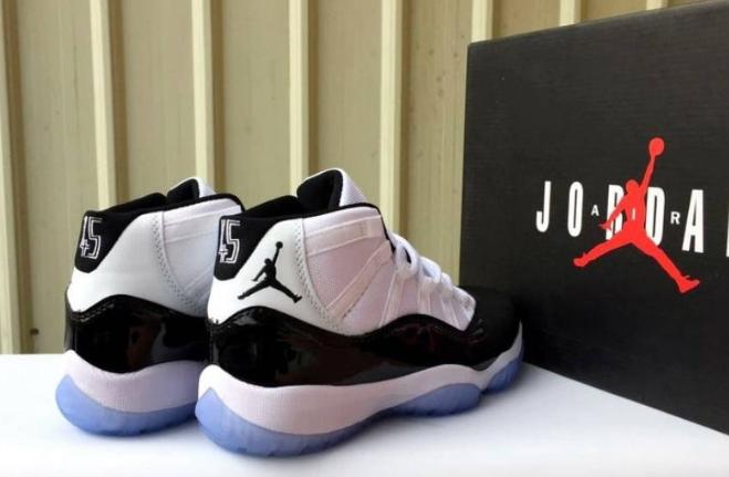 Les baskets Air Jordan 11 offrent un style légendaire et une performance exceptionnelle.design unique
Pas Cher. moin cher.