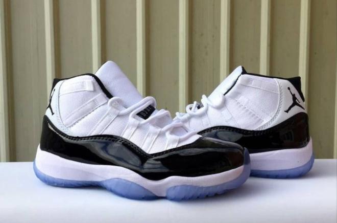 Les baskets Air Jordan 11 offrent un style légendaire et une performance exceptionnelle.design unique
Pas Cher. moin cher.
