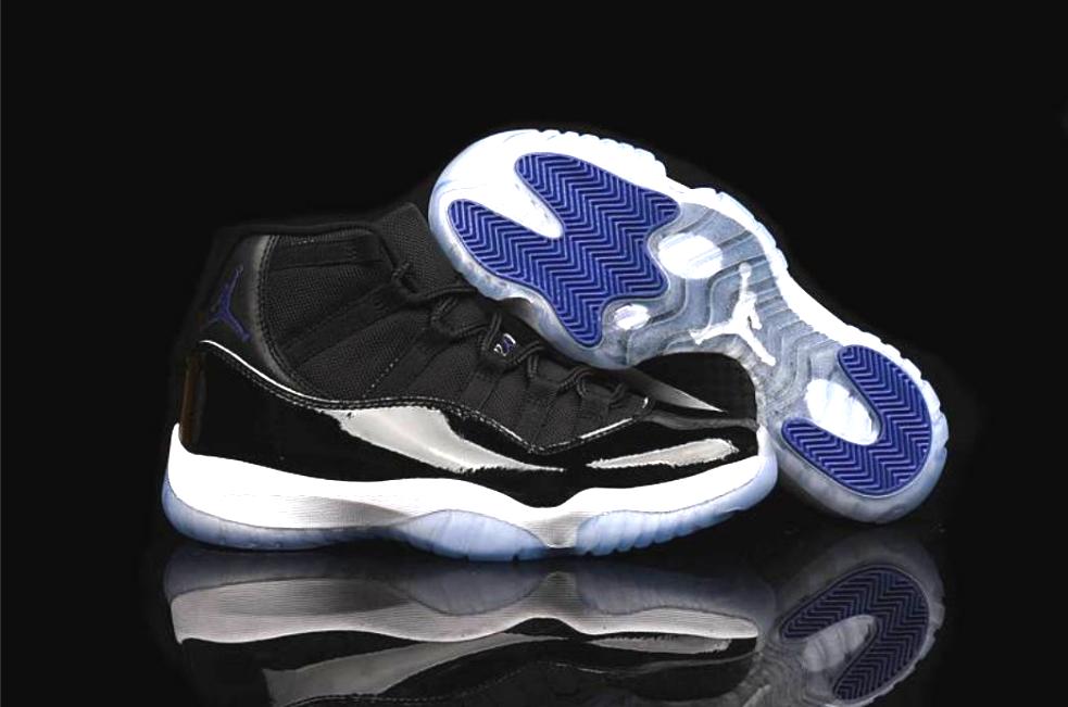 Les baskets Air Jordan 11 offrent un style légendaire et une performance exceptionnelle.design unique
Pas Cher. moin cher.