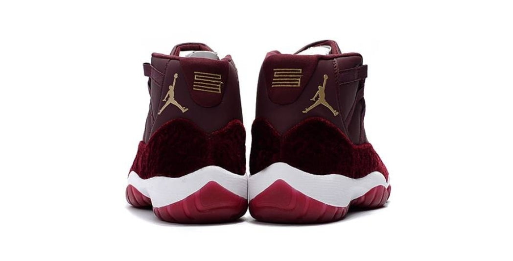 Les baskets Air Jordan 11 offrent un style légendaire et une performance exceptionnelle.design unique
Pas Cher. moin cher.