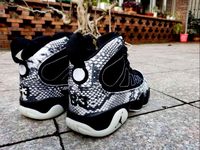 Les baskets Air Jordan 9 offrent un style distinctif et une performance exceptionnelle.
,design unique et exceptionnel.pas cher.le moins cher.