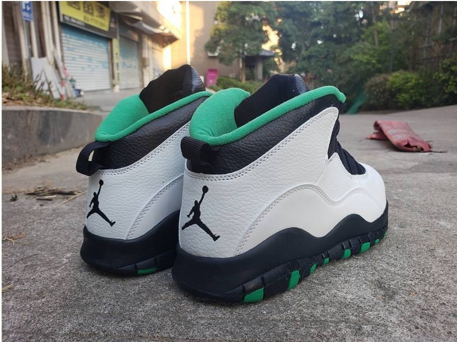 Les baskets Air Jordan 10 offrent un style emblématique et une performance exceptionnelle.
 design distinctif et l'utilisation. Moins cher. Pas cher