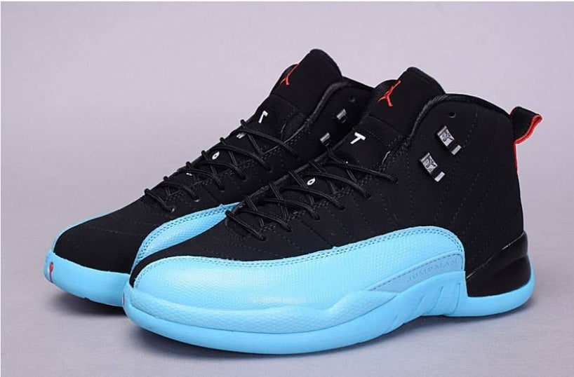 Les baskets Air Jordan 12 offrent un style iconique et une performance exceptionnelle.design distinctif.pas cher.moin Cher.