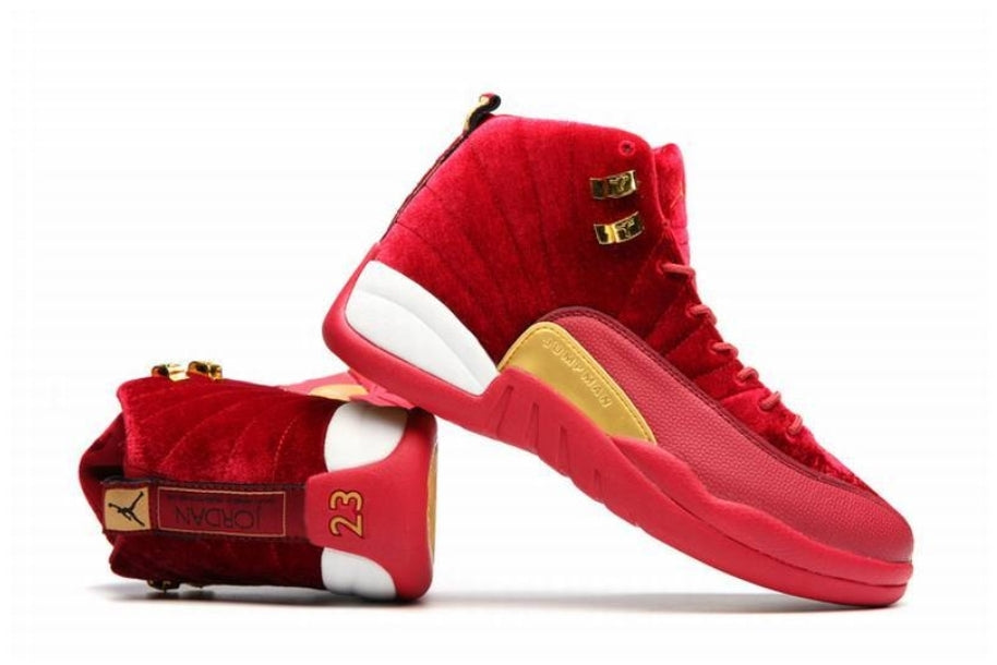 Les baskets Air Jordan 12 offrent un style iconique et une performance exceptionnelle.design distinctif.pas cher.moin Cher.