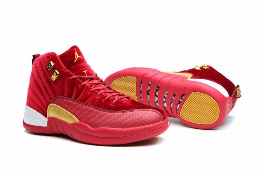 Les baskets Air Jordan 12 offrent un style iconique et une performance exceptionnelle.design distinctif.pas cher.moin Cher.