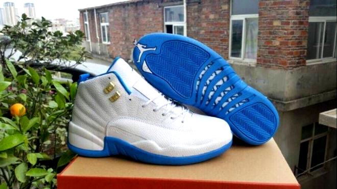Les baskets Air Jordan 12 offrent un style iconique et une performance exceptionnelle.design distinctif.pas cher.moin Cher.