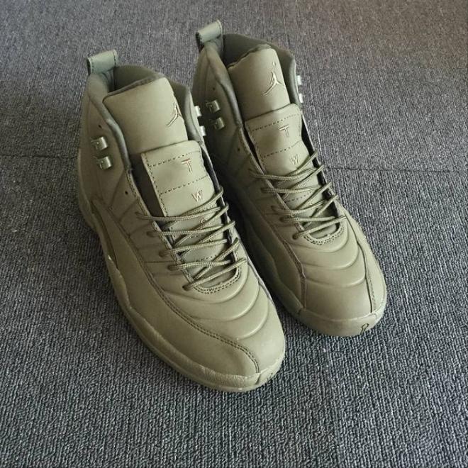 Les baskets Air Jordan 12 offrent un style iconique et une performance exceptionnelle.design distinctif.pas cher.moin Cher.