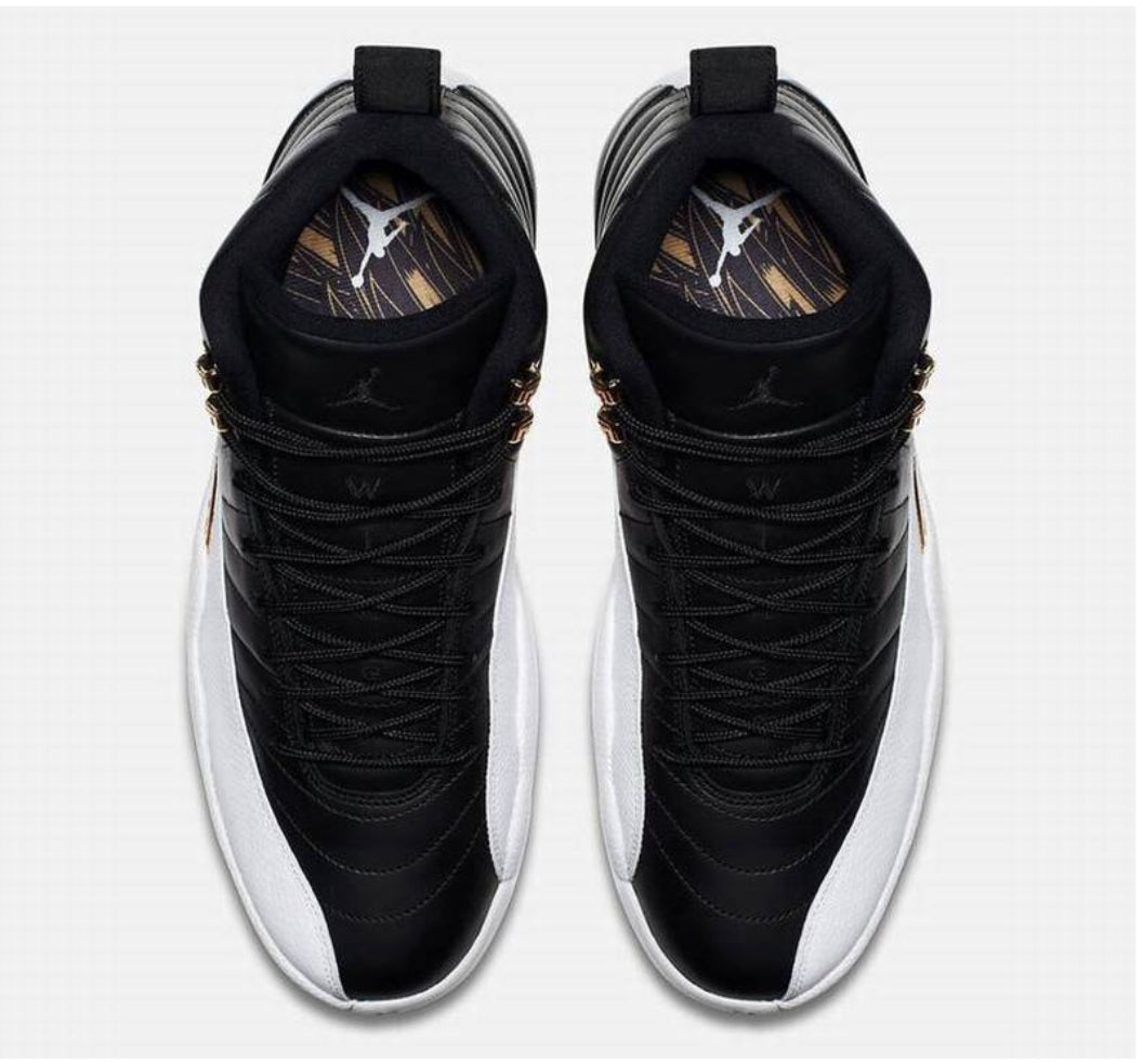 Les baskets Air Jordan 12 offrent un style iconique et une performance exceptionnelle.design distinctif.pas cher.moin Cher.