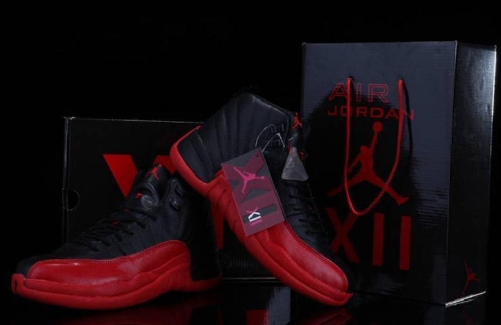 Les baskets Air Jordan 12 offrent un style iconique et une performance exceptionnelle.design distinctif.pas cher.moin Cher.