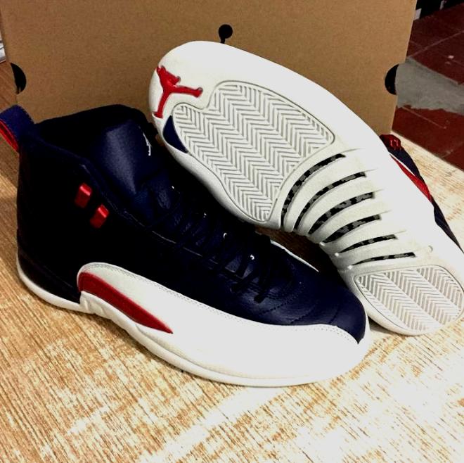 Les baskets Air Jordan 12 offrent un style iconique et une performance exceptionnelle.design distinctif.pas cher.moin Cher.