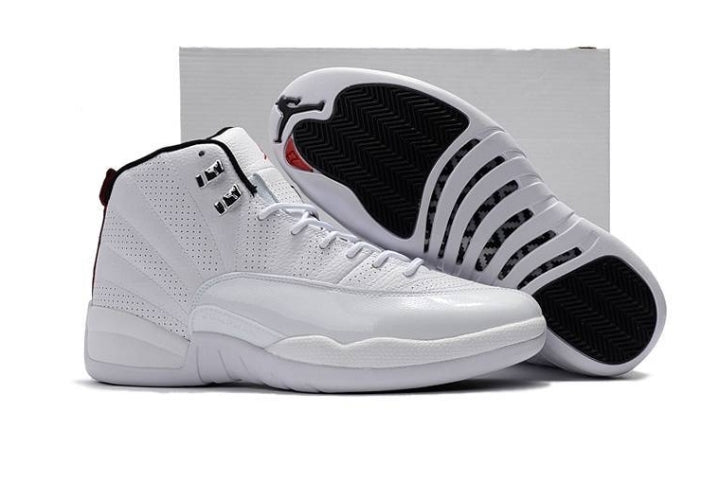 Les baskets Air Jordan 12 offrent un style iconique et une performance exceptionnelle.design distinctif.pas cher.moin Cher.