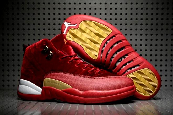 Les baskets Air Jordan 12 offrent un style iconique et une performance exceptionnelle.design distinctif.pas cher.moin Cher.