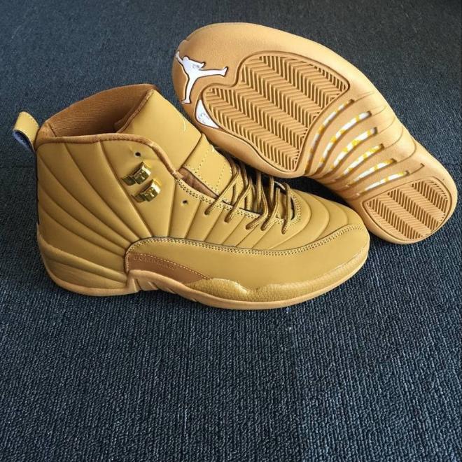 Les baskets Air Jordan 12 offrent un style iconique et une performance exceptionnelle.design distinctif.pas cher.moin Cher.