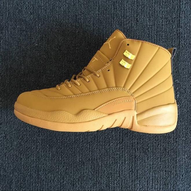 Les baskets Air Jordan 12 offrent un style iconique et une performance exceptionnelle.design distinctif.pas cher.moin Cher.