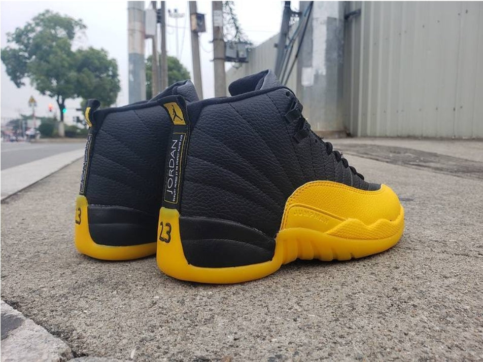 Les baskets Air Jordan 12 offrent un style iconique et une performance exceptionnelle.design distinctif.pas cher.moin Cher.