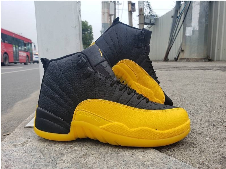 Les baskets Air Jordan 12 offrent un style iconique et une performance exceptionnelle.design distinctif.pas cher.moin Cher.