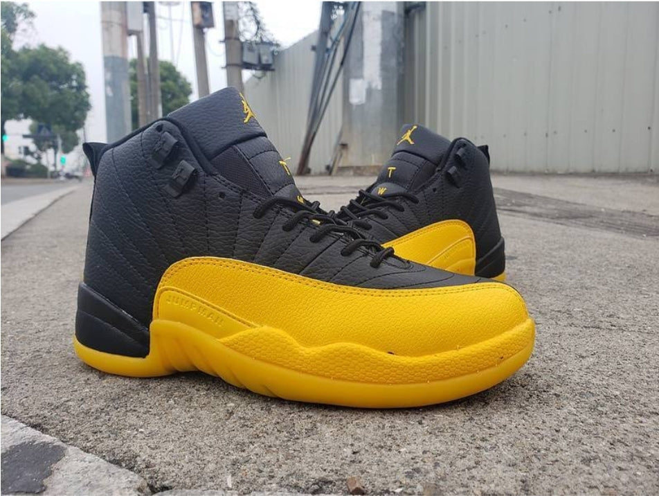 Les baskets Air Jordan 12 offrent un style iconique et une performance exceptionnelle.design distinctif.pas cher.moin Cher.