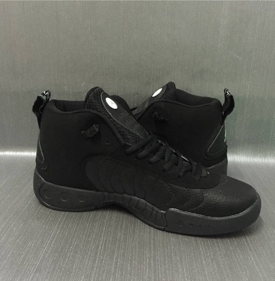 Les baskets Air Jordan 12 offrent un style iconique et une performance exceptionnelle.design distinctif.pas cher.moin Cher.