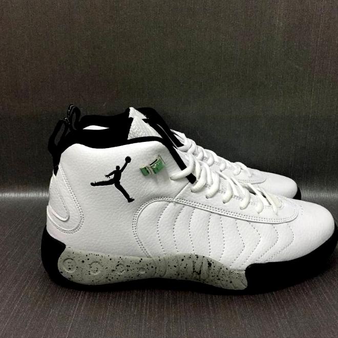 Les baskets Air Jordan 12 offrent un style iconique et une performance exceptionnelle.design distinctif.pas cher.moin Cher.