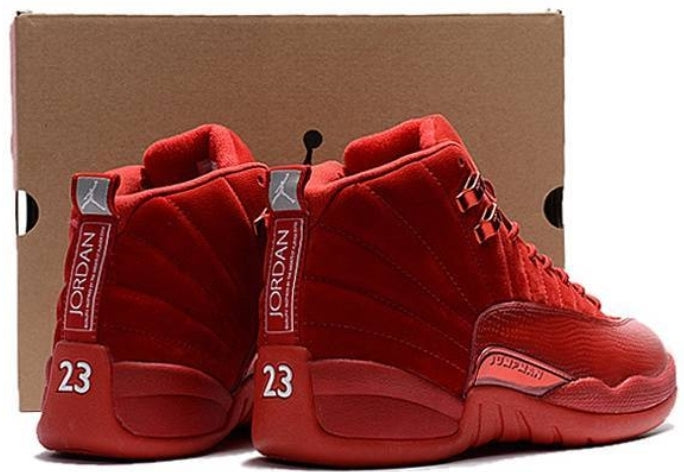 Les baskets Air Jordan 12 offrent un style iconique et une performance exceptionnelle.design distinctif.pas cher.moin Cher.