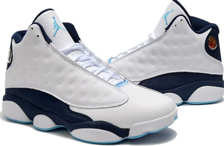 Les baskets Air Jordan 13 offrent un style emblématique et une performance exceptionnelle.
design distinctif .pas Cher. Moins cher.