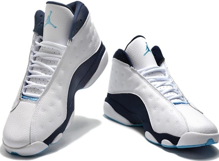 Les baskets Air Jordan 13 offrent un style emblématique et une performance exceptionnelle.
design distinctif .pas Cher. Moins cher.