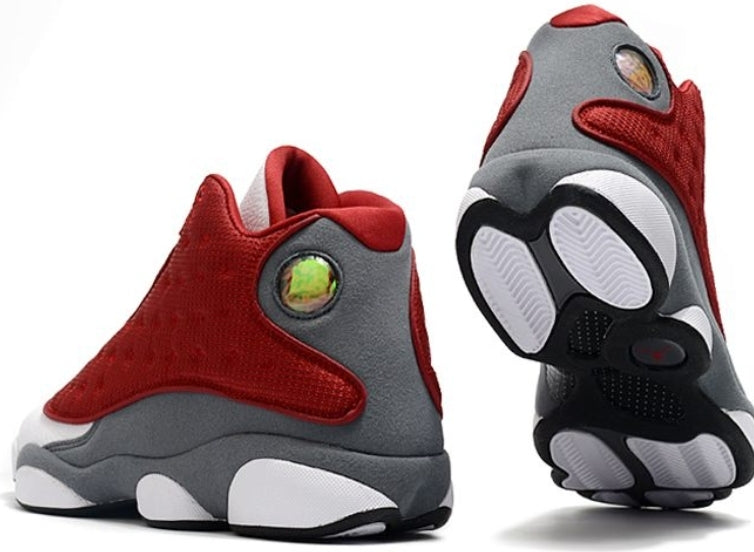 Les baskets Air Jordan 13 offrent un style emblématique et une performance exceptionnelle.
design distinctif .pas Cher. Moins cher.