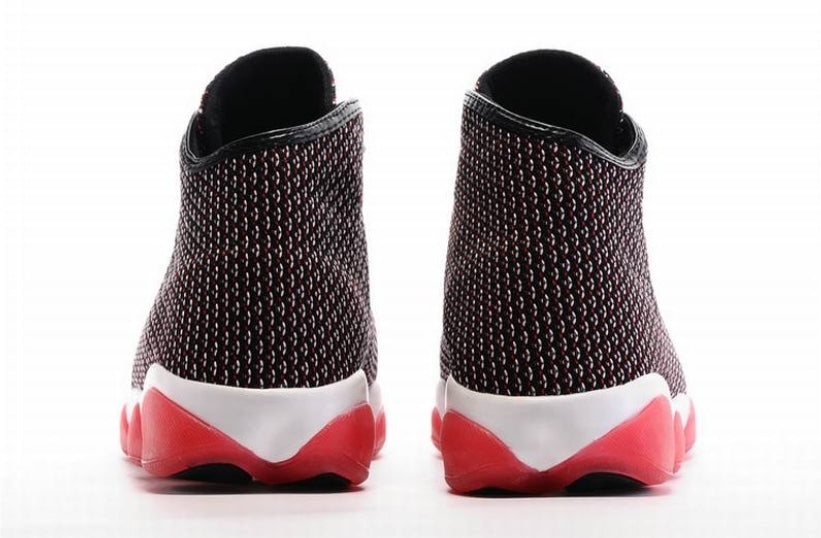 Les baskets Air Jordan 13 offrent un style emblématique et une performance exceptionnelle.
 design distinctif .pas Cher. Moins cher.