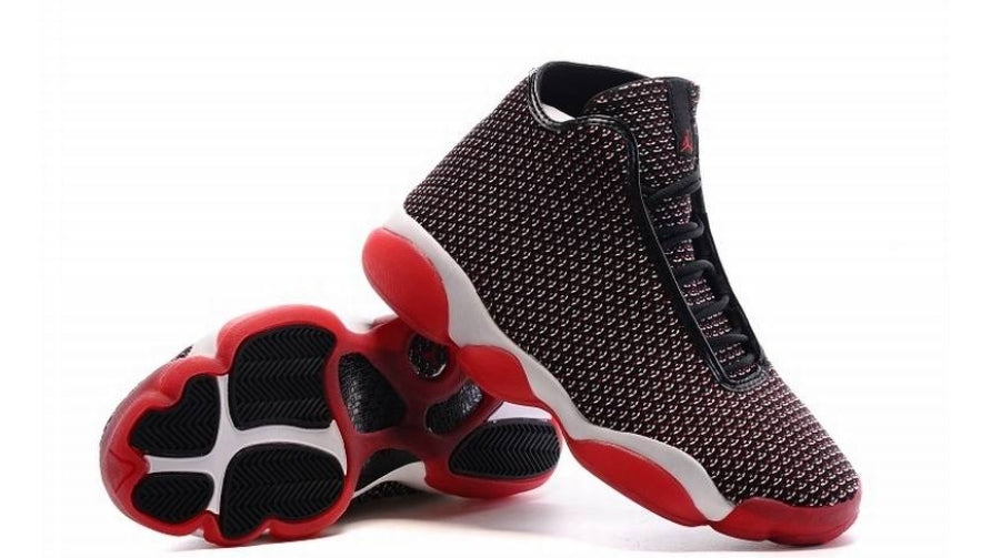 Les baskets Air Jordan 13 offrent un style emblématique et une performance exceptionnelle.
 design distinctif .pas Cher. Moins cher.