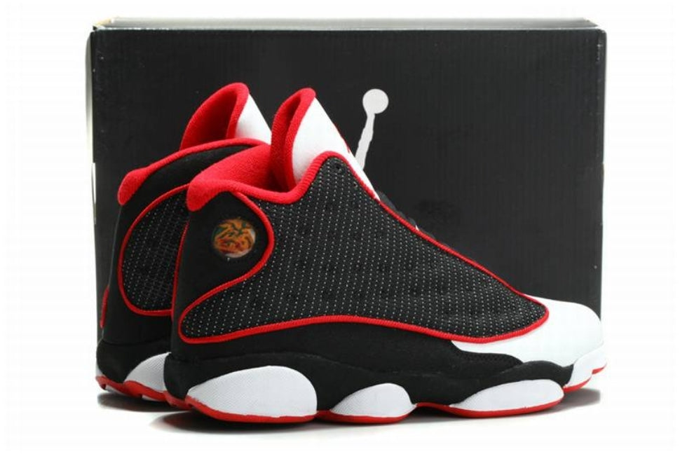 Les baskets Air Jordan 13 offrent un style emblématique et une performance exceptionnelle.
design distinctif .pas Cher. Moins cher.