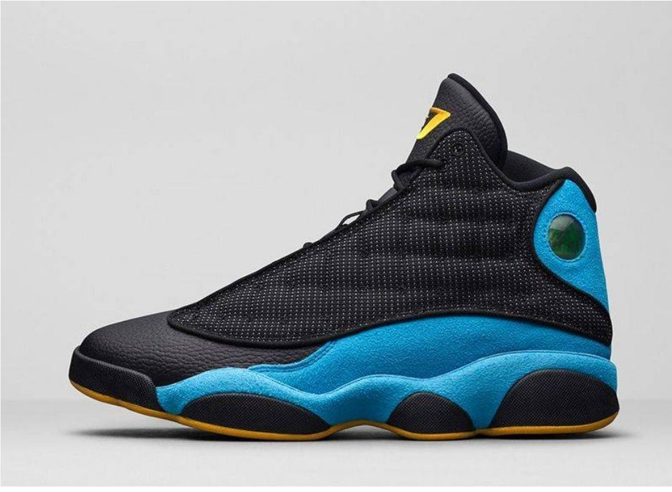 Les baskets Air Jordan 13 offrent un style emblématique et une performance exceptionnelle.
design distinctif .pas Cher. Moins cher.