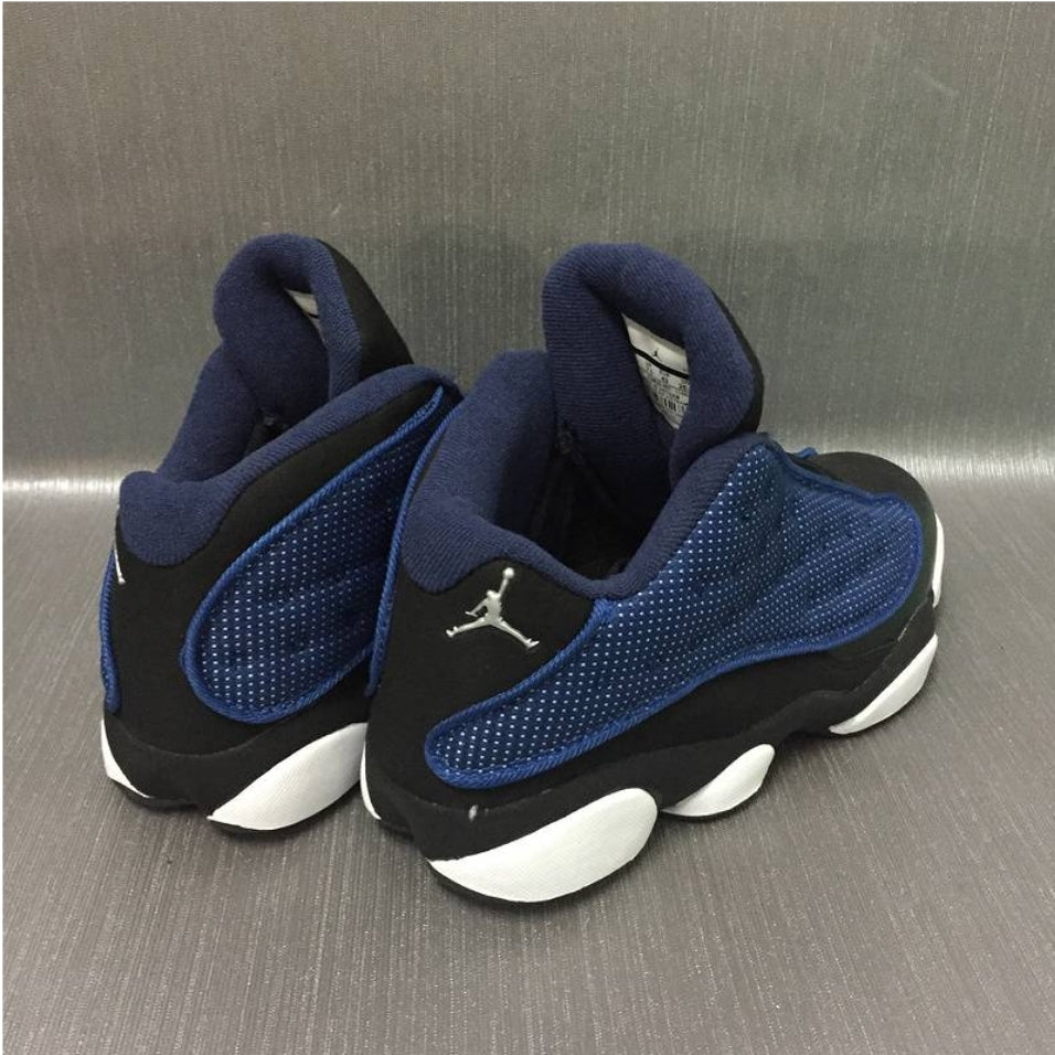 Les baskets Air Jordan 13 offrent un style emblématique et une performance exceptionnelle.
design distinctif .pas Cher. Moins cher.