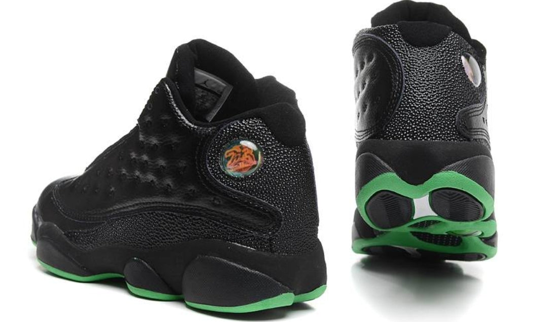 Les baskets Air Jordan 13 offrent un style emblématique et une performance exceptionnelle.
design distinctif .pas Cher. Moins cher.