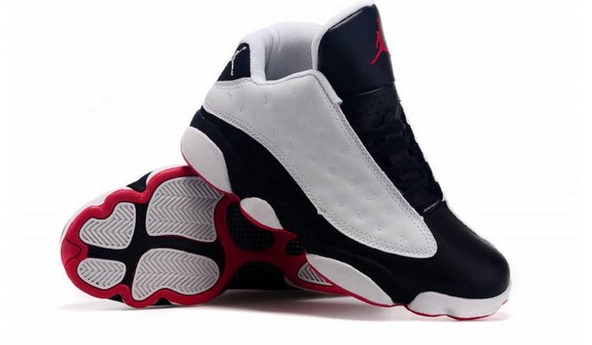 Les baskets Air Jordan 13 offrent un style emblématique et une performance exceptionnelle.
design distinctif .pas Cher. Moins cher.