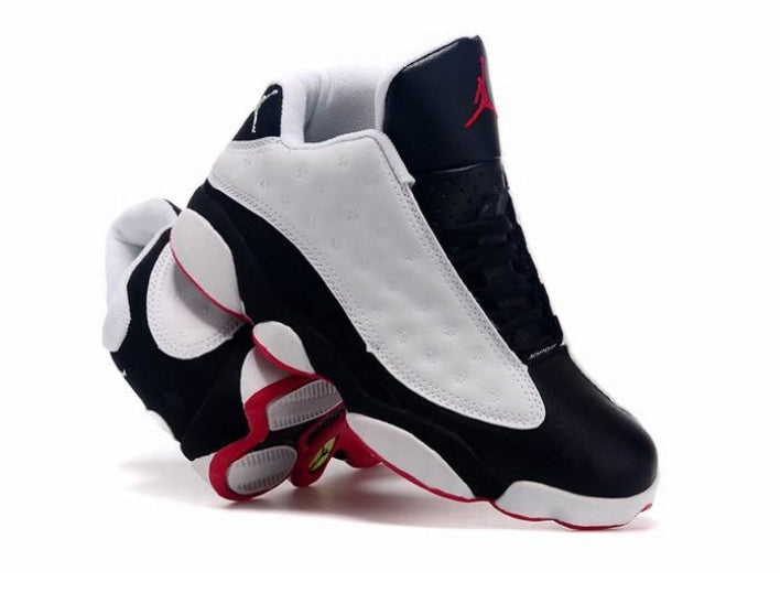 Les baskets Air Jordan 13 offrent un style emblématique et une performance exceptionnelle.
design distinctif .pas Cher. Moins cher.