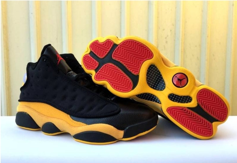 Les baskets Air Jordan 13 offrent un style emblématique et une performance exceptionnelle.
design distinctif .pas Cher. Moins cher.