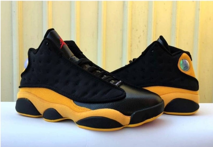 Les baskets Air Jordan 13 offrent un style emblématique et une performance exceptionnelle.
design distinctif .pas Cher. Moins cher.