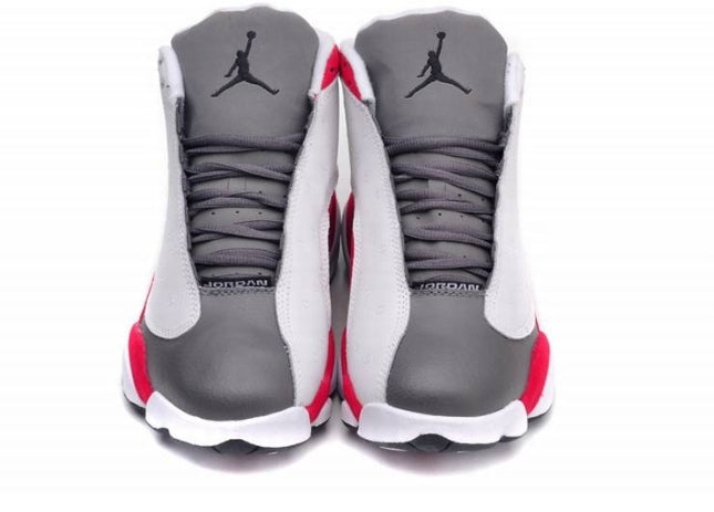 Les baskets Air Jordan 13 offrent un style emblématique et une performance exceptionnelle.
design distinctif .pas Cher. Moins cher.
