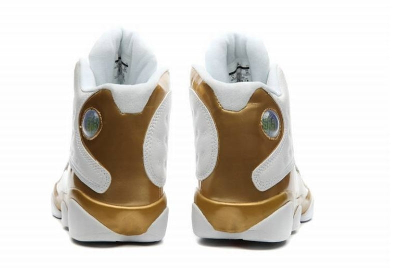 Les baskets Air Jordan 13 offrent un style emblématique et une performance exceptionnelle.
design distinctif .pas Cher. Moins cher.