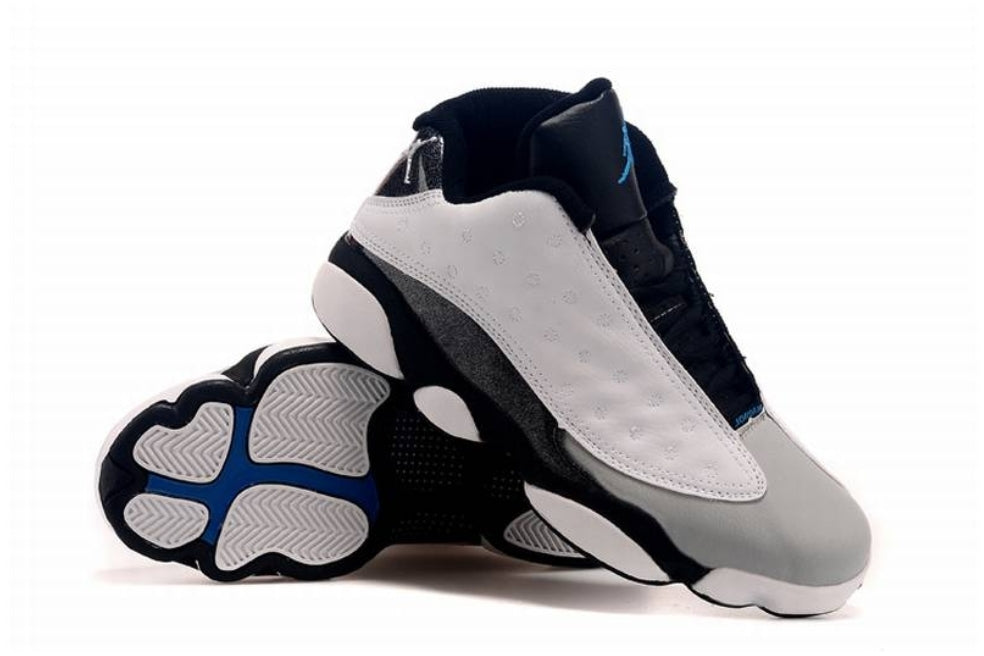 Les baskets Air Jordan 13 offrent un style emblématique et une performance exceptionnelle.
design distinctif .pas Cher. Moins cher.