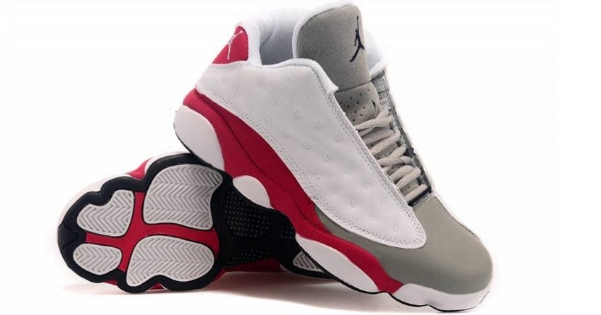 Les baskets Air Jordan 13 offrent un style emblématique et une performance exceptionnelle.
design distinctif .pas Cher. Moins cher.