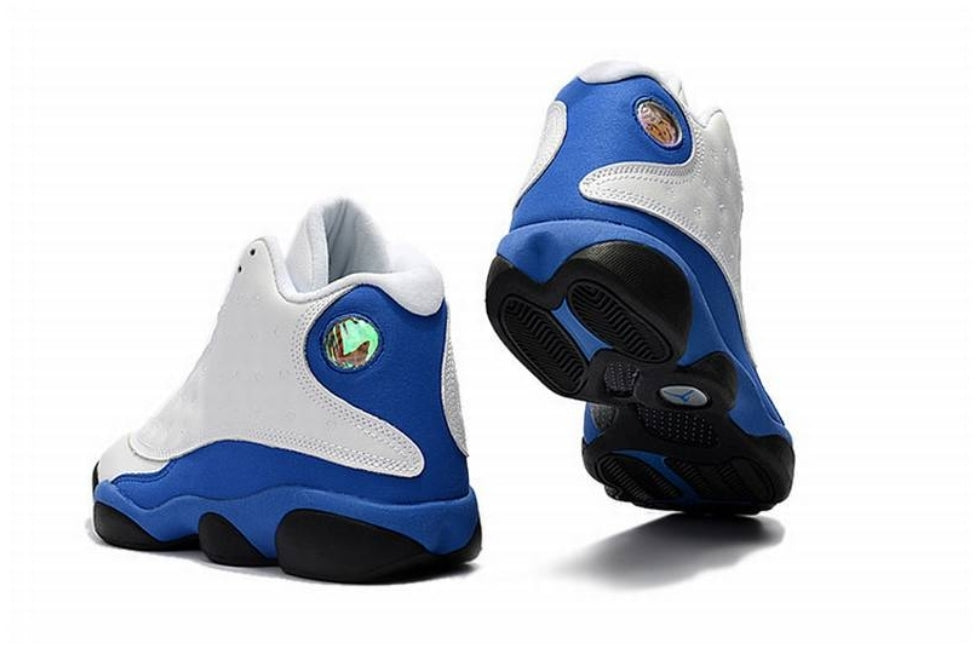 Les baskets Air Jordan 13 offrent un style emblématique et une performance exceptionnelle.
design distinctif .pas Cher. Moins cher.