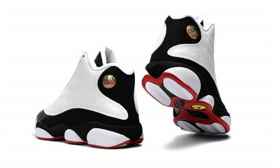 Les baskets Air Jordan 13 offrent un style emblématique et une performance exceptionnelle.
design distinctif .pas Cher. Moins cher.