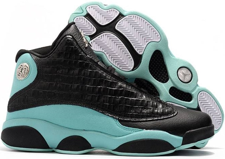 Les baskets Air Jordan 13 offrent un style emblématique et une performance exceptionnelle.
design distinctif .pas Cher. Moins cher.