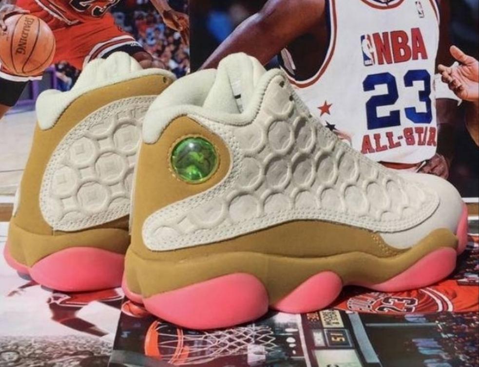 Les baskets Air Jordan 13 offrent un style emblématique et une performance exceptionnelle.
design distinctif .pas Cher. Moins cher.