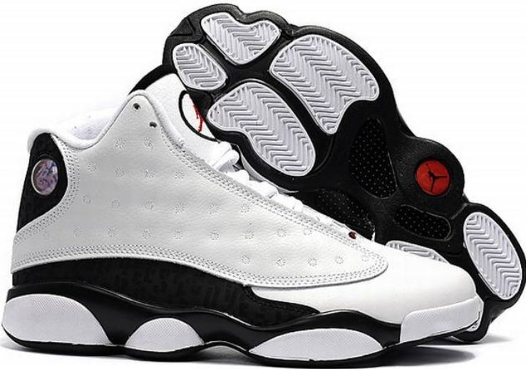 Les baskets Air Jordan 13 offrent un style emblématique et une performance exceptionnelle.
design distinctif .pas Cher. Moins cher.