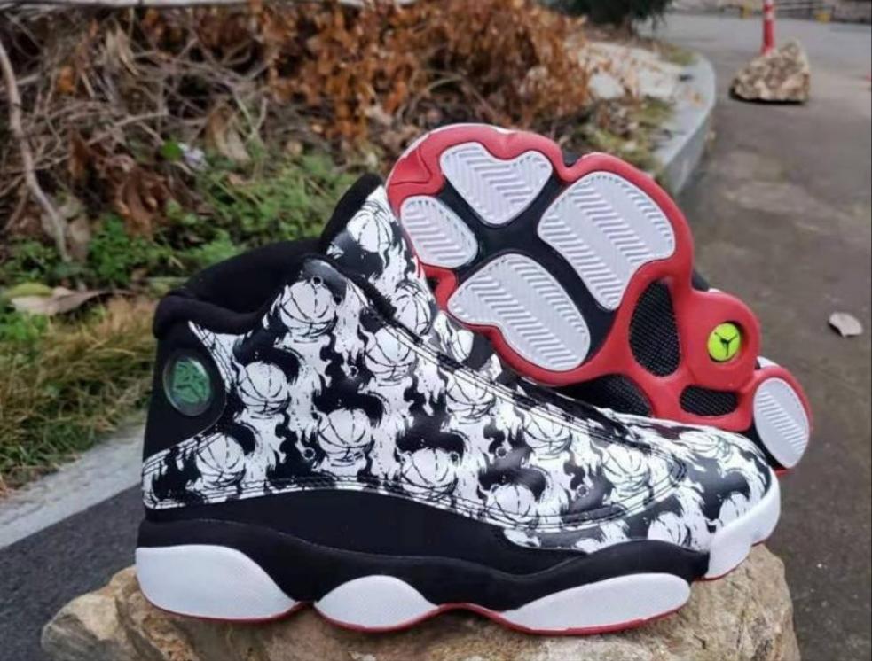 Les baskets Air Jordan 13 offrent un style emblématique et une performance exceptionnelle.
design distinctif .pas Cher. Moins cher.