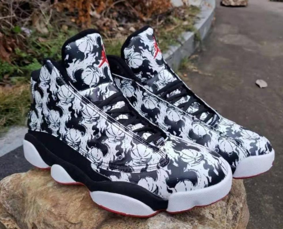 Les baskets Air Jordan 13 offrent un style emblématique et une performance exceptionnelle.
design distinctif .pas Cher. Moins cher.